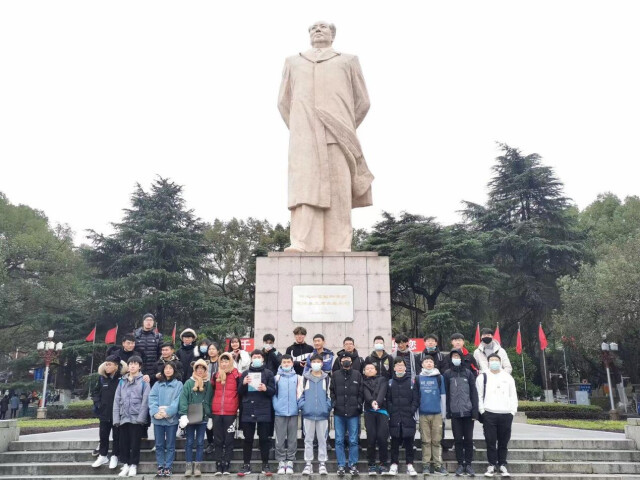 長理教改班黨支部：筑牢戰(zhàn)斗堡壘，高揚先鋒旗幟